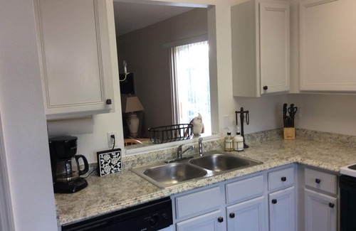 Leesburg House | May1-Dec.31, 2026 Gated community in Central Florida available at a great rate!
