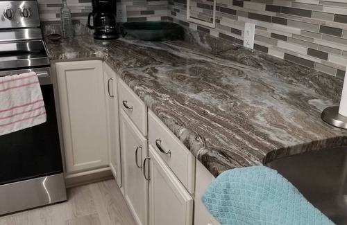Roxboro House | Mayo Lake Lower Unit Highend, Clean, Updated