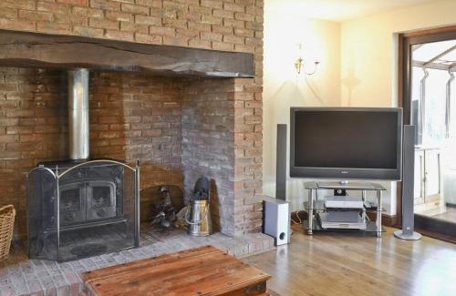 East Dereham House | Maytree Cottage