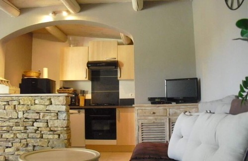 Faucon House | Mazet Clos des vignes, charming stones with private pool