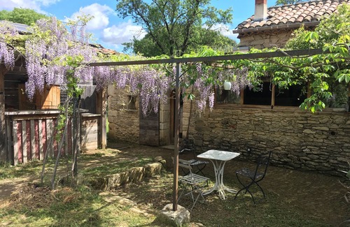 Montaren-et-Saint-Mediers House | Mazet at Clos d'Uzes Farm