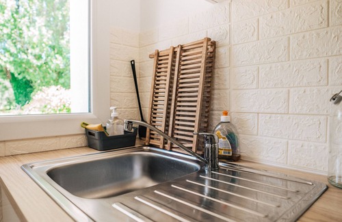 Saint-Quentin-la-Poterie House | Mazet au Calme -piscine Privée-grand Jardin Arboré