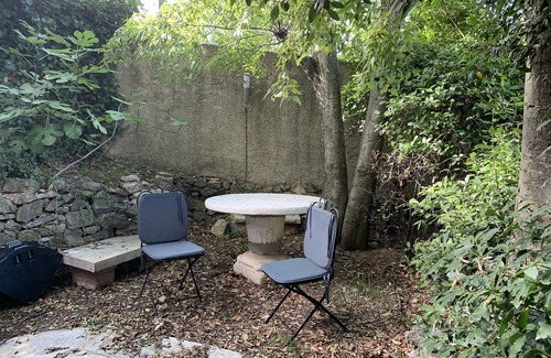 Quartier des Espesses House | Mazet not overlooked with private garden