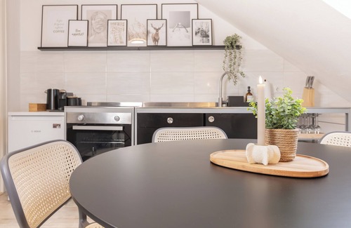 Lank-Latum Apartment | Mc´maggies Atelier mit Insgesamt 6 Schlafplätzen