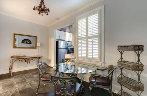 Historic District - North Apartment | McDonough Place - Historic | Quiet | Chic