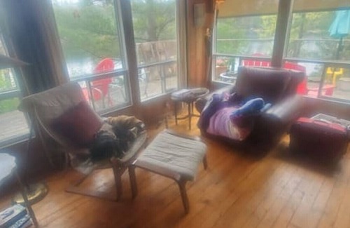 The Archipelago Cabin | McLaren Island Vacation Cottage