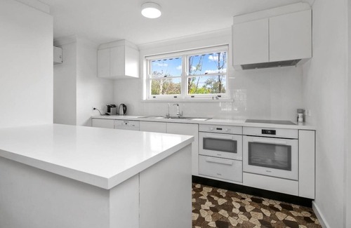 Mitcham House | McStay City & Hills S