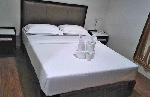 Tabaco City Hotel | Meaco Royal Hotel - Tabaco