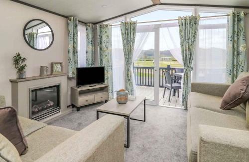 Caersws Resort | Meadow Springs Country & Leisure Park