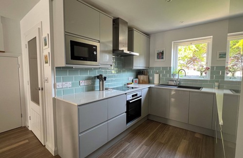Mabe House | Meadowvine