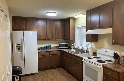 Cedar Grove House | (Mebane) Relaxation Retreat (Near Chapel Hill and Durham)