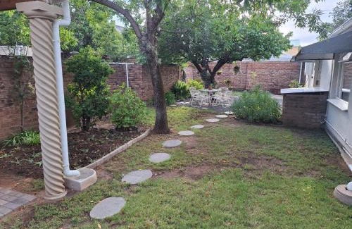 Komani House | Mechell's Accomodation