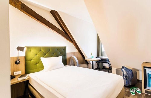 Mußbach Bed & Breakfast | Medi, Dusche, WC, 1 Schlafraum - Weingut - Gästehaus Völcker