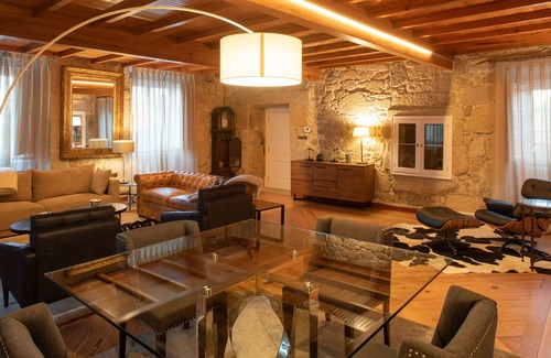 Portas Villa | Medieval manor among vineyards for 12 guests. Large gazebo with barbecue and garden
