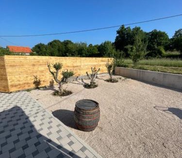 Muc Villa | Mediterranean 5 rooms house with pool