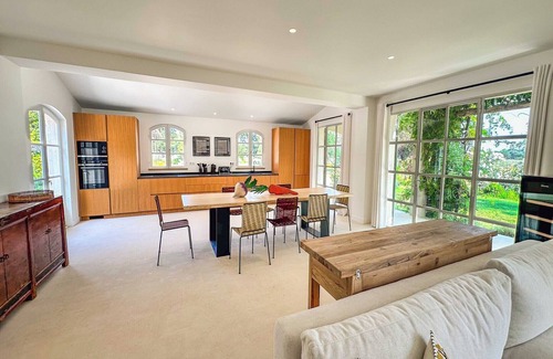Cote d'Azur- French Riviera Apartment | Mediterranean Villa– 6BD/12P–South of Saint-Tropez