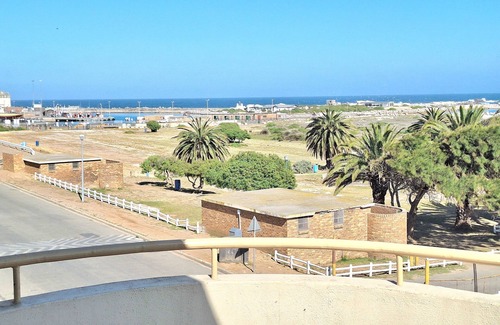 Lambert's Bay Apartment | Meeulekker 3 bedroom apartment