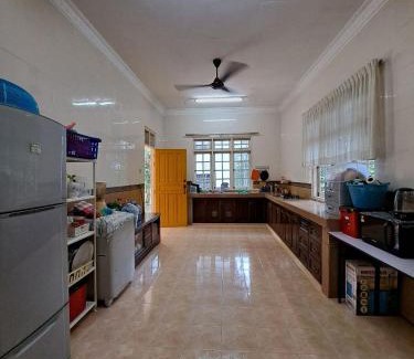 Kampung Bunut Susu House | Megat Homestay