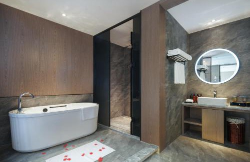 Nankai Hotel | Mehood Lestie, Tianjin Changhong Park
