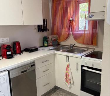 Neapoli Apartment | MEIMETIS GREEN HOUSE