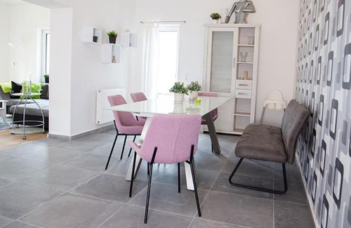 Glauchau Apartment | Meisterhaus Apartments