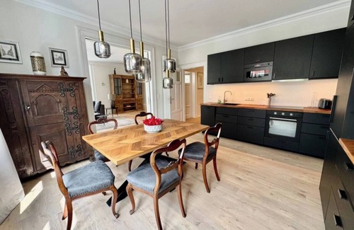 Celle Apartment | MEL&BENS Castle Suite | Old Town | Parking Option