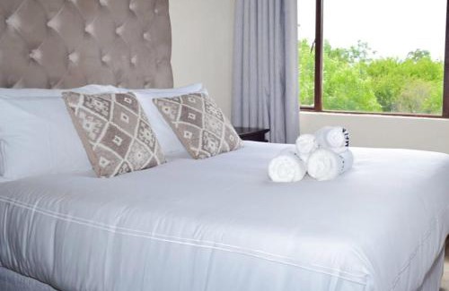 Hammanskraal Cabin | Mela Luxury Game Lodge