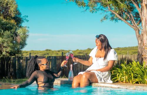 Hammanskraal Cabin | Mela Luxury Game Lodge