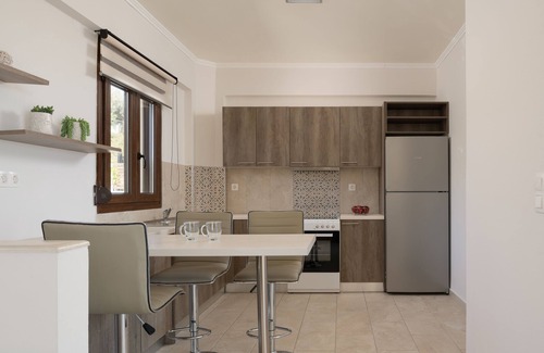 Maroulas Villa | Mela Villas
