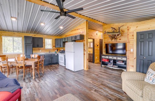 Boswell House | Melbourne Home with Fire Pit on the White River!