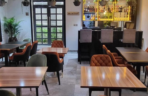 Lekki Phase 1 Bed & Breakfast | MELBROOKEPARK HOTEL