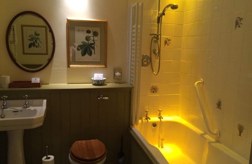 Slate Islands Bed & Breakfast | Melfort House