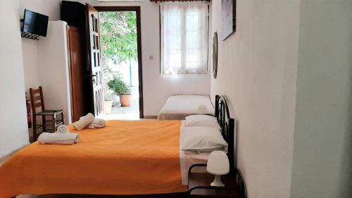 Loutraki Apartment | Melia studio 2 seafront apartment