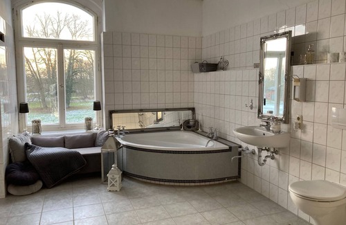 Gera Apartment | Melkof Castle - Adelheid vacation apartment