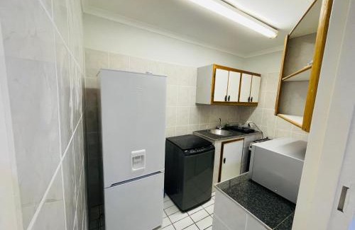Francistown Apartment | Melrose place