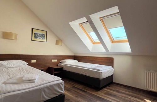 Old Town Hotel | Memel Hotel