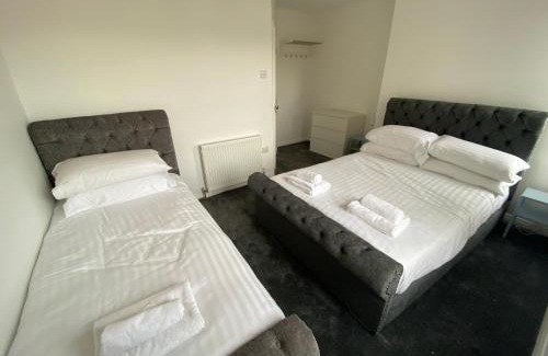 Ruthin Apartment | Memorial Building