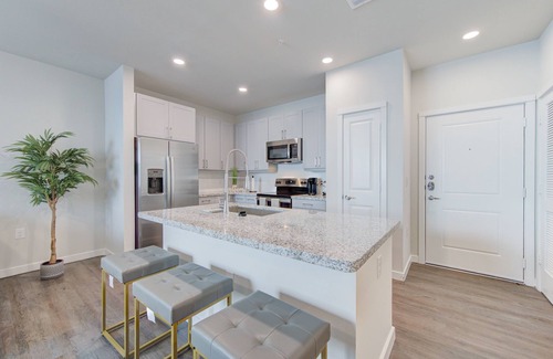 Spring Branch East Apartment | Memorial Heights