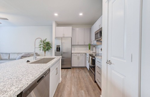 Spring Branch East Apartment | Memorial Heights