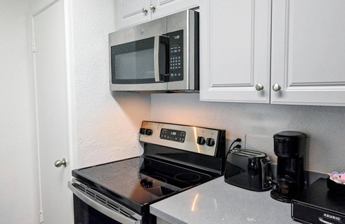 Hedwig Village Apartment | Memorial Manor