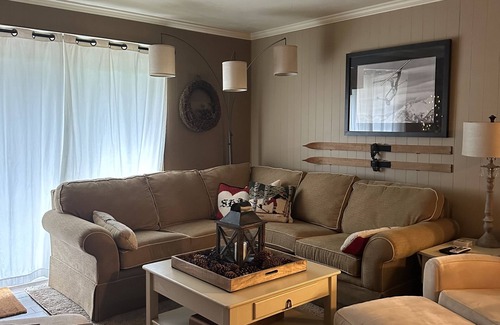 Bessemer Condo | Memories on the mountain: stunning ski in/ski out condo with two en-suite baths