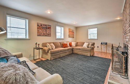 Whitehaven House | Memphis Vacation Rental - half Mi to Graceland