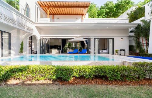 Si Sunthon Villa | Menara - 3 BR Private Pool Villa - Moroccan Inspired - Bangtao Beach