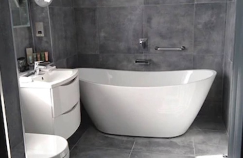 Galway City Centre Hotel | Menlo Park Hotel