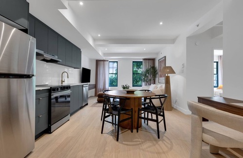 Cite Multimedia Apartment | Mercer- Old Mtl 2 Beds 2 Baths+ Free parking