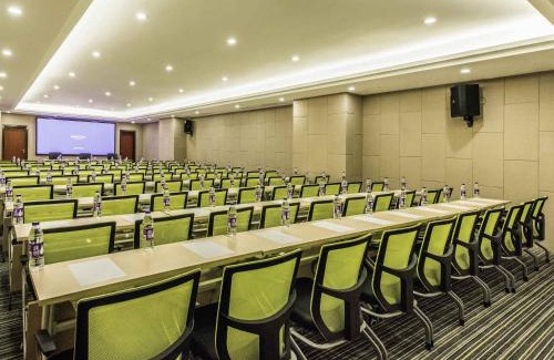 Jeifangbei Central Business District Hotel | Mercure Chongqing Downtown