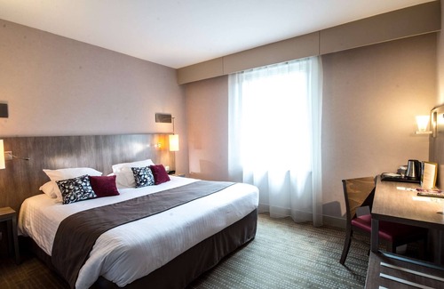 Lanvallay Hotel | Mercure Dinan Port Le Jerzual