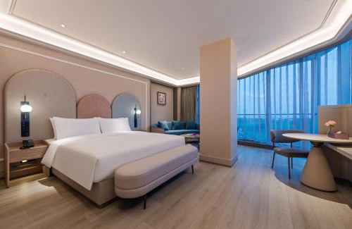 Chongchuan Hotel | Mercure Nantong Suxitong Riverside