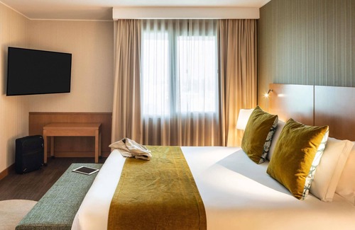 Sao Pedro da Afurada Hotel | Mercure Porto Gaia Hotel