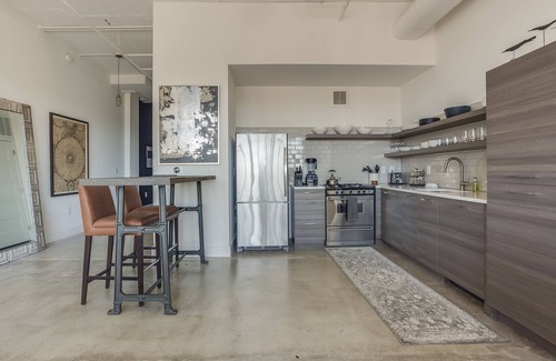 Old Fourth Ward Apartment | Mercury Loft by Atlanta Luxury Rentals